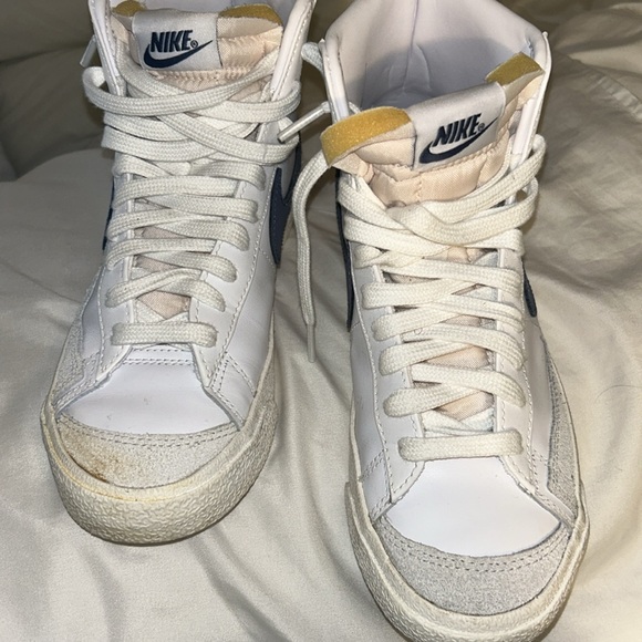 Nike hitops - Picture 5 of 8